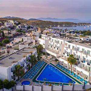 Otel Club Shark, Gümbet